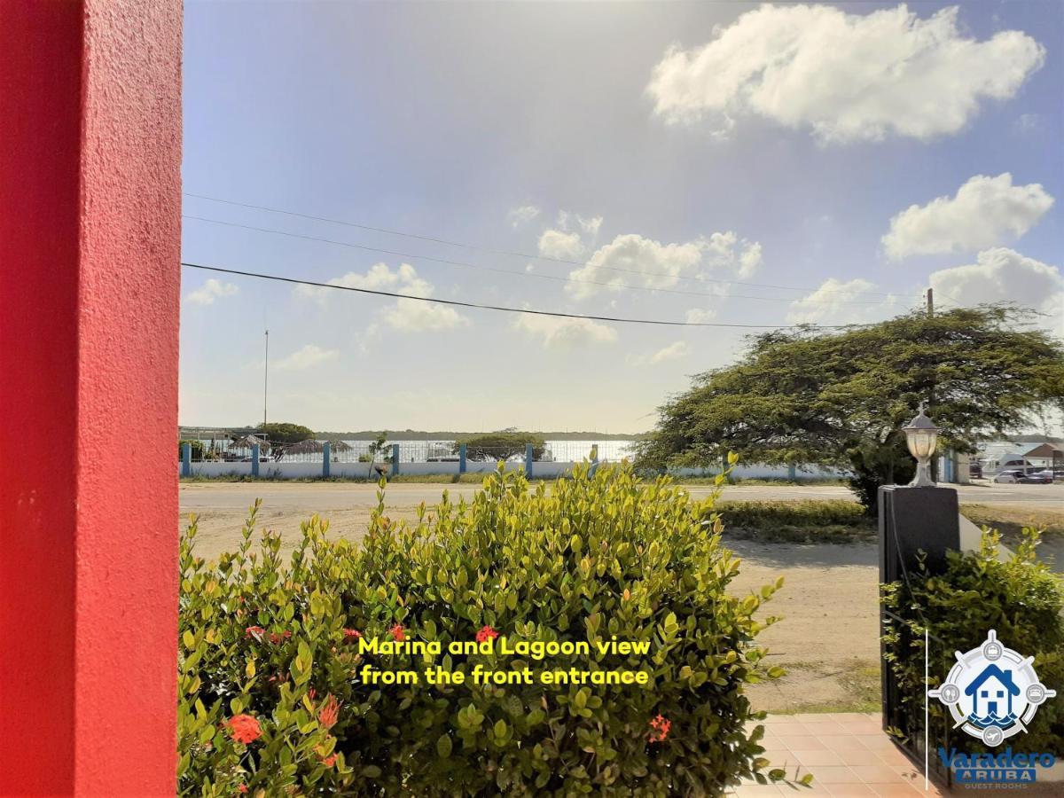 Varadero Marina Airport Guests Rooms Oranjestad Eksteriør bilde