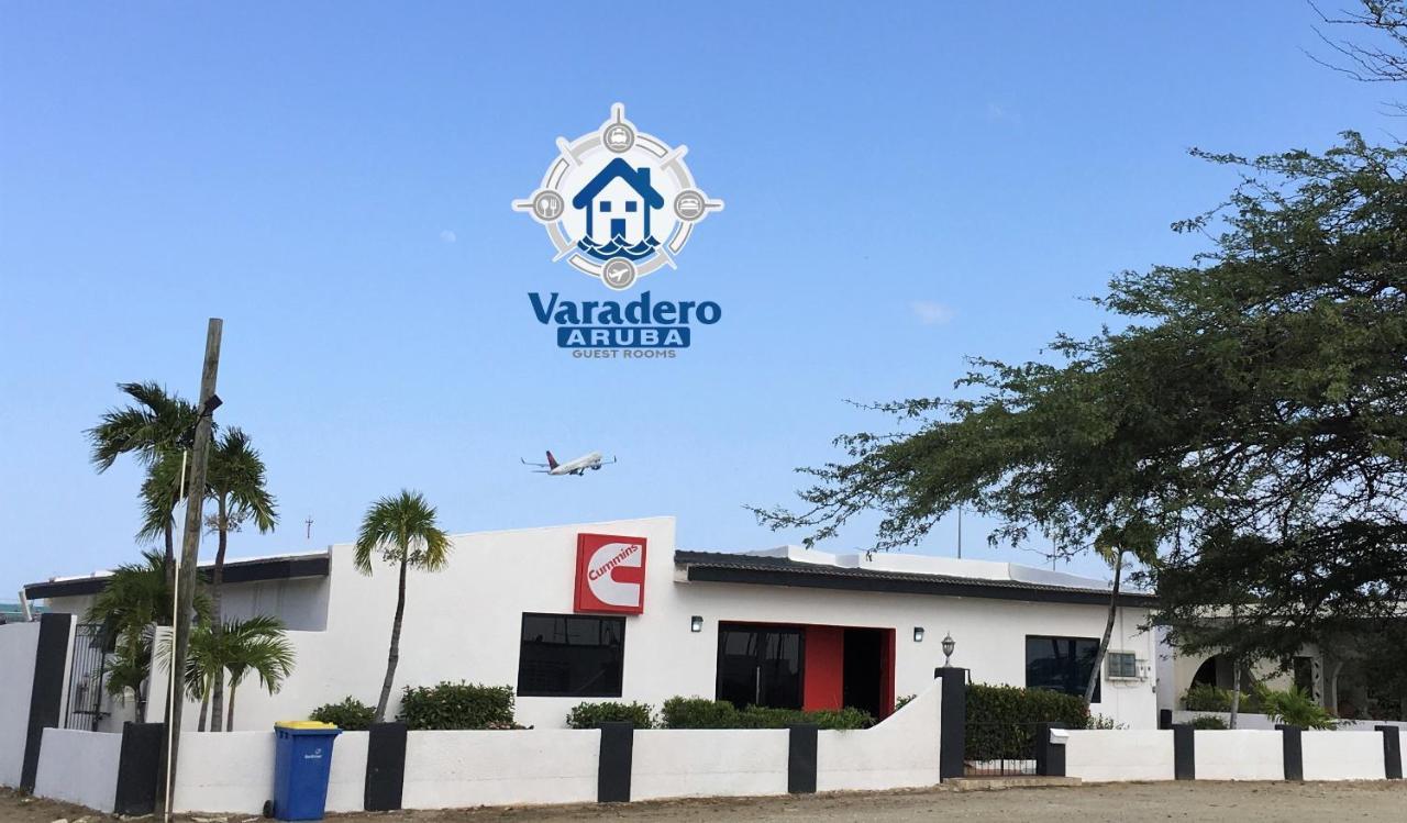Varadero Marina Airport Guests Rooms Oranjestad Eksteriør bilde
