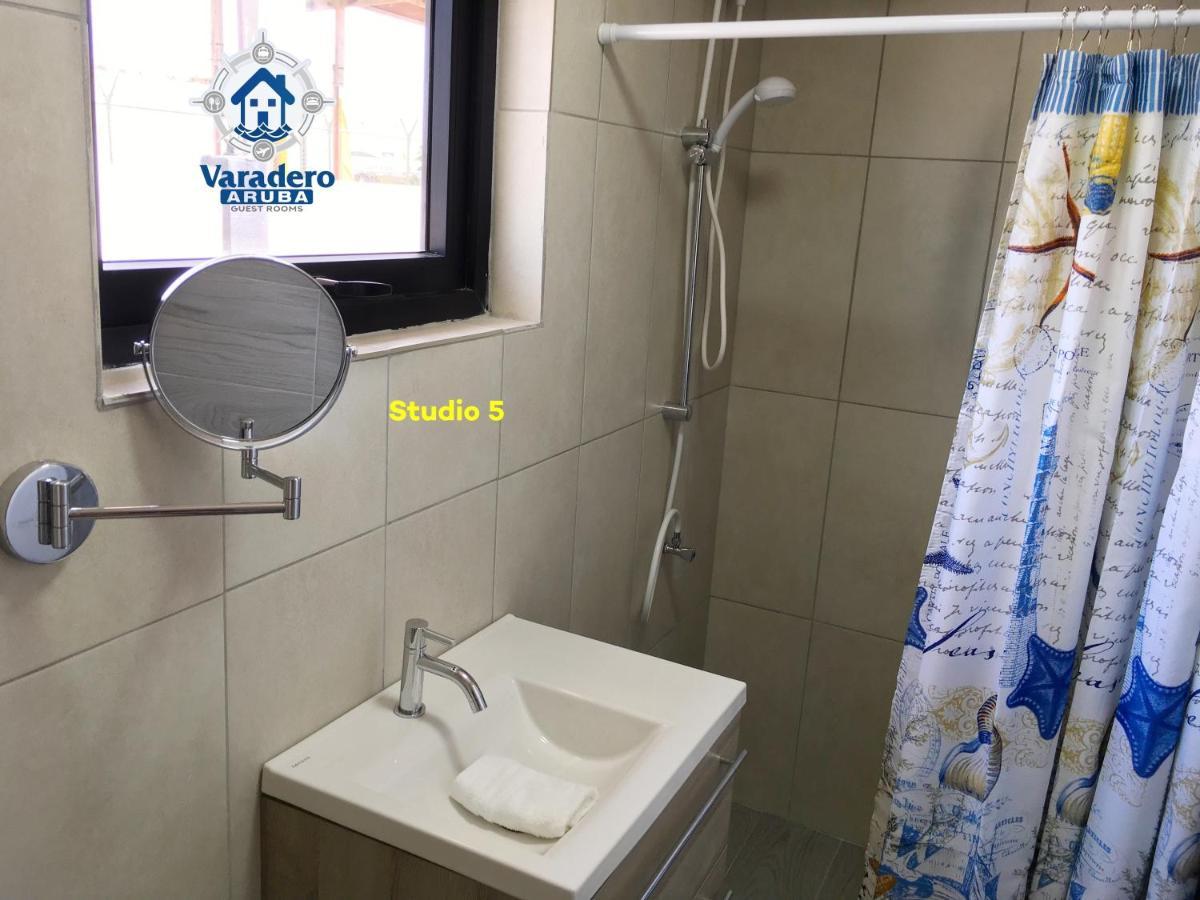 Varadero Marina Airport Guests Rooms Oranjestad Eksteriør bilde