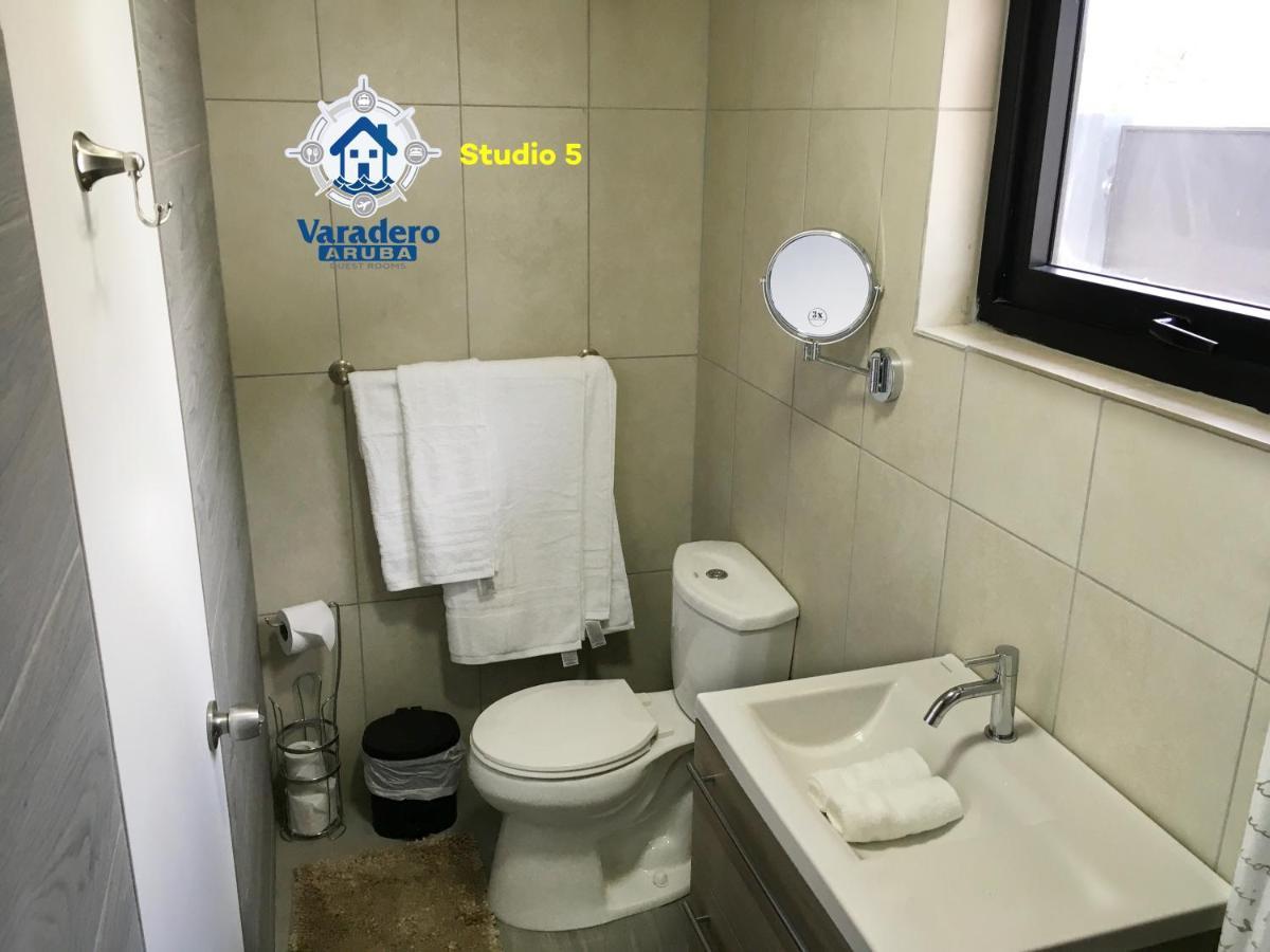Varadero Marina Airport Guests Rooms Oranjestad Eksteriør bilde